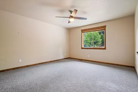 Bedroom - 5606 E 14th Ave, Spokane Valley, WA 99212 photo 2 of 3