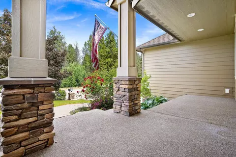 Exterior - 5606 E 14th Ave, Spokane Valley, WA 99212 photo 3 of 10