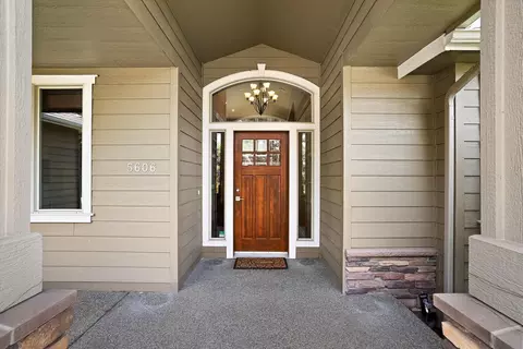 Entry Way - 5606 E 14th Ave, Spokane Valley, WA 99212 photo 1 of 1