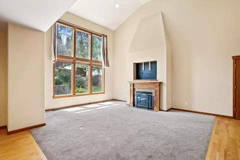 Living - 5606 E 14th Ave, Spokane Valley, WA 99212 photo 1 of 8