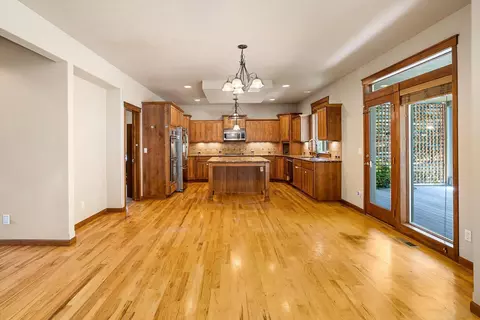 Living - 5606 E 14th Ave, Spokane Valley, WA 99212 photo 5 of 8