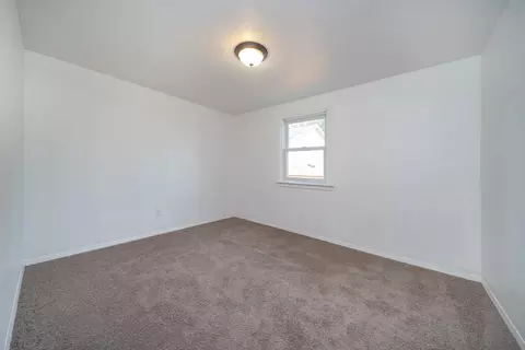 Bedroom - 7326 E 9th Ave, Spokane, WA 99212 photo 2 of 3