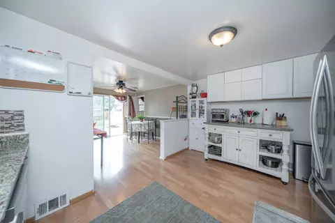 Kitchen - 7326 E 9th Ave, Spokane, WA 99212 photo 2 of 4