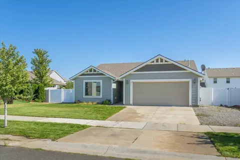 411 S Beeman St, Airway Heights, WA 99001