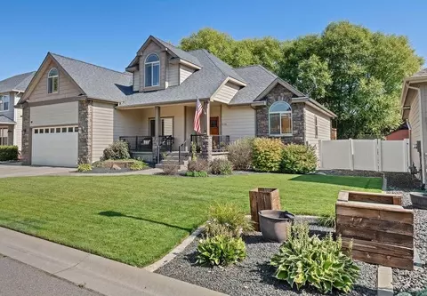 6108 N Blue Spruce Ln, Spokane, WA 99217