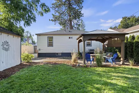 Exterior - 1121 E 33 Ave, Spokane, WA 99203 photo 10 of 14