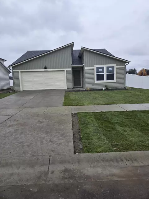 108 S Country Club Dr St, Deer Park, WA 99006