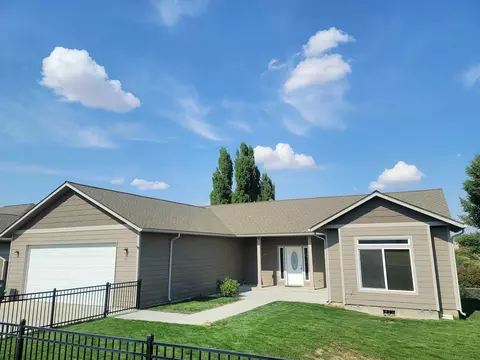 107 SE Regent St, Wilbur, WA 99185