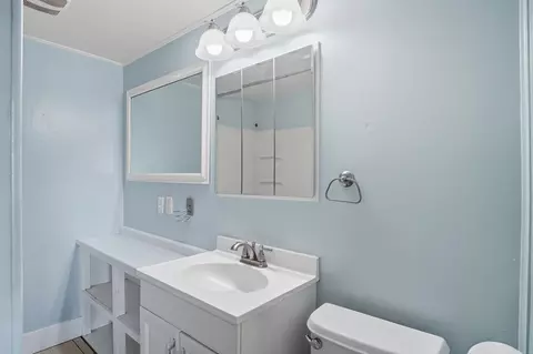 Bath - 417 E Queen Ave, Spokane, WA 99207 photo 2 of 3