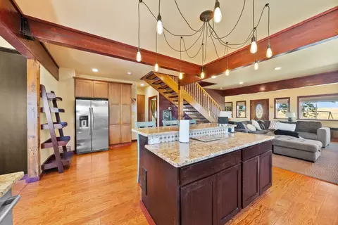 Kitchen - 3728 E Whittier Rd, Spangle, WA 99031 photo 6 of 7