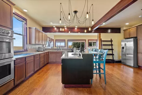 Kitchen - 3728 E Whittier Rd, Spangle, WA 99031 photo 2 of 7