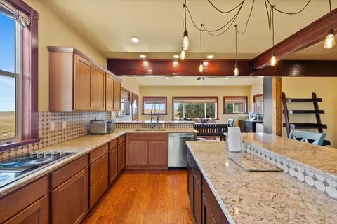 Kitchen - 3728 E Whittier Rd, Spangle, WA 99031 photo 7 of 7