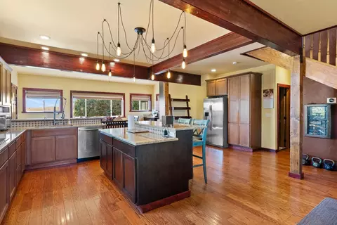 Kitchen - 3728 E Whittier Rd, Spangle, WA 99031 photo 3 of 7