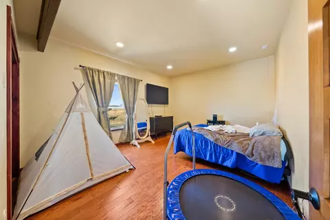 Bedroom - 3728 E Whittier Rd, Spangle, WA 99031 photo 1 of 3