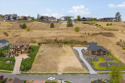 250 N Holiday Hills Dr, Liberty Lake, WA 99019