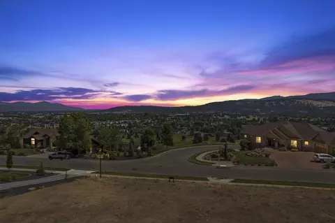 250 N Holiday Hills Dr, Liberty Lake, WA 99019
