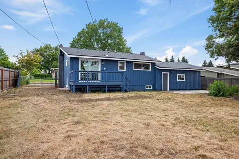 Exterior - 11617 E Augusta Ave, Spokane Valley, WA 99206 photo 6 of 8