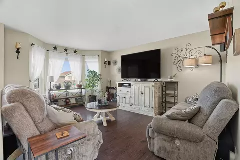 Living - 10610 E Baldwin Ave, Spokane Valley, WA 99206 photo 1 of 2