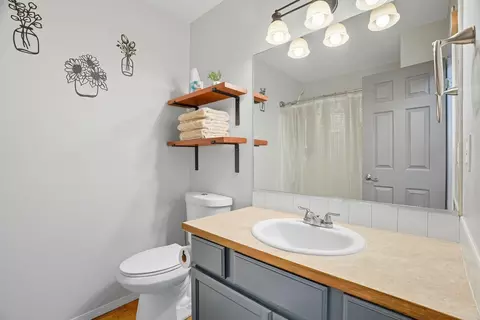 Bath - 10610 E Baldwin Ave, Spokane Valley, WA 99206 photo 2 of 2