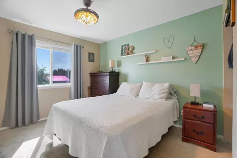 Bedroom - 10610 E Baldwin Ave, Spokane Valley, WA 99206 photo 2 of 2