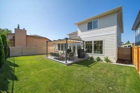 Exterior - 4620 E 43rd Ave, Spokane, WA 99223 photo 3 of 6