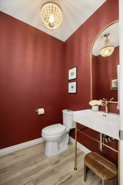 Bath - 4620 E 43rd Ave, Spokane, WA 99223 photo 6 of 6