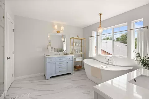 Bath - 4620 E 43rd Ave, Spokane, WA 99223 photo 1 of 6