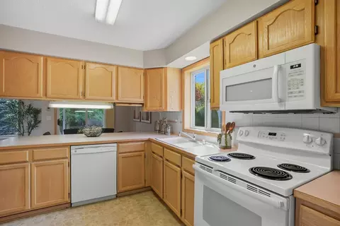 2520 E 59th Ln, Spokane, WA 99203 photo 10
