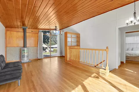 Living - 1104 E 29th Ave, Spokane, WA 99203 photo 2 of 5