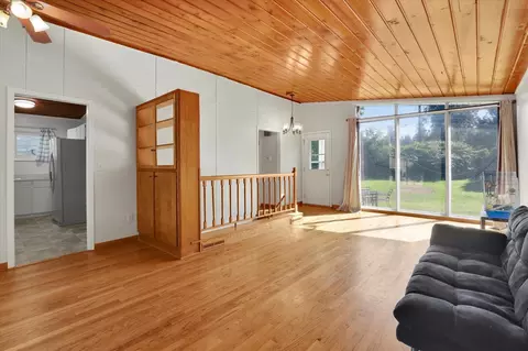 Living - 1104 E 29th Ave, Spokane, WA 99203 photo 1 of 5