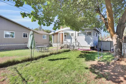 Exterior - 1104 E 29th Ave, Spokane, WA 99203 photo 9 of 12