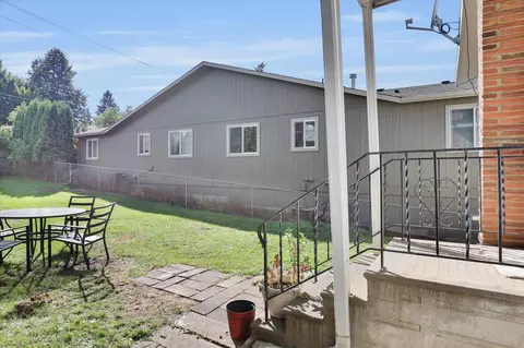 Exterior - 1104 E 29th Ave, Spokane, WA 99203 photo 7 of 12