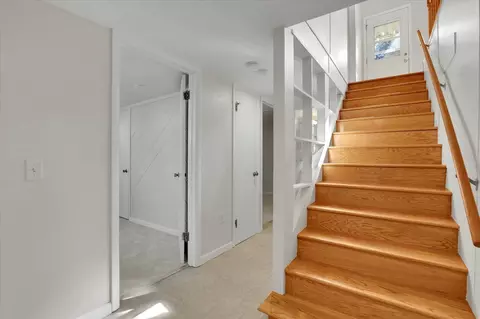 Entry Way - 1104 E 29th Ave, Spokane, WA 99203 photo 2 of 2