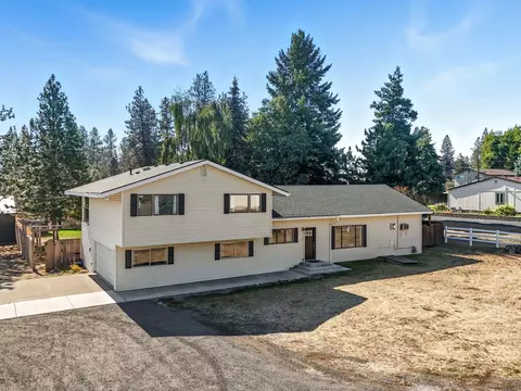 18307 W Barker Rd, Medical Lake, WA 99022