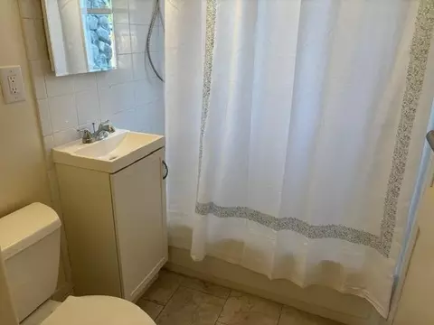 Bath - 2127 E Heroy Ave, Spokane, WA 99207 photo 1 of 2