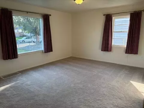 Living - 2127 E Heroy Ave, Spokane, WA 99207 photo 2 of 2