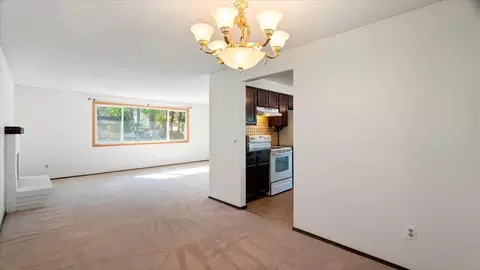 Living - 815 E Bedivere Dr, Spokane, WA 99218 photo 4 of 8