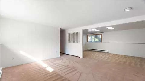 Living - 815 E Bedivere Dr, Spokane, WA 99218 photo 6 of 8