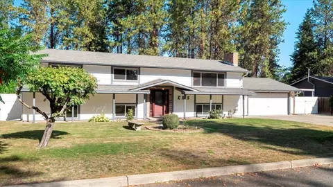 815 E Bedivere Dr, Spokane, WA 99218