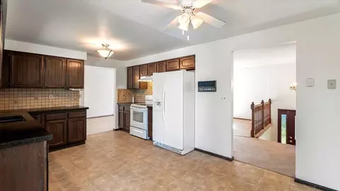 Other - 815 E Bedivere Dr, Spokane, WA 99218 photo 2 of 4