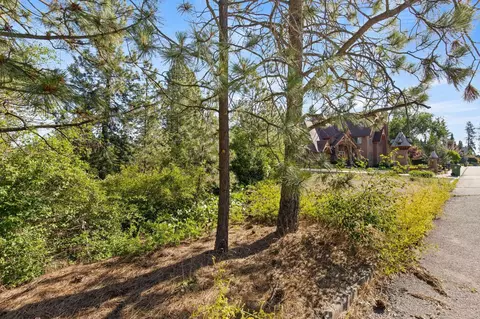 1841 E Pinecrest Rd, Spokane, WA 99203 photo 4