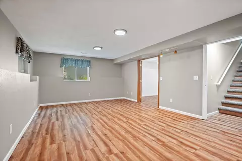 Living - 513 E Handy Rd, Colbert, WA 99005 photo 4 of 4