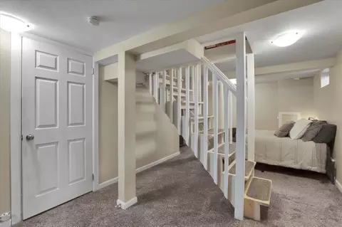 Bedroom - 407 E Sanson Ave, Spokane, WA 99207 photo 3 of 4