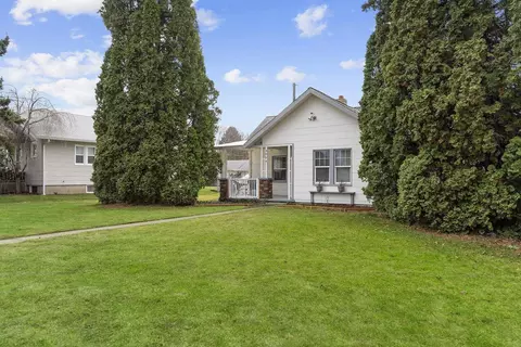 Exterior - 4054 E 4th Ave, Spokane, WA 99203 photo 5 of 11