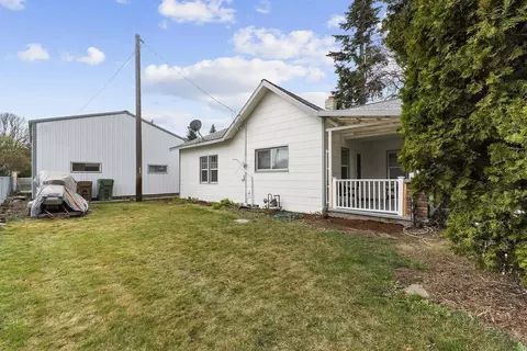 Exterior - 4054 E 4th Ave, Spokane, WA 99203 photo 6 of 11