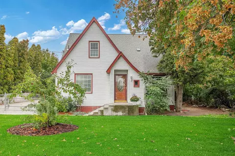 208 N Conklin Rd, Veradale, WA 99037