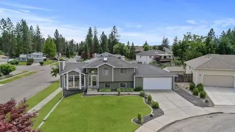 8805 N Greenwood St, Spokane, WA 99208