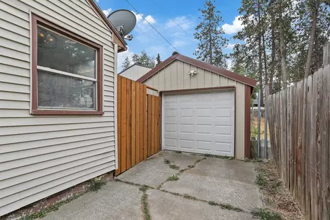 1618 E 40th Ave, Spokane, WA 99203 photo 16
