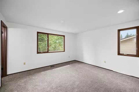 Bedroom - 2648 E 38th Ave, Spokane, WA 99223 photo 2 of 4