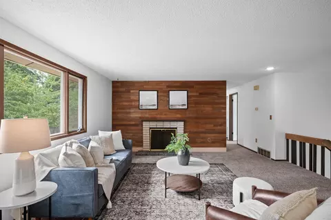 Living - 2648 E 38th Ave, Spokane, WA 99223 photo 3 of 4